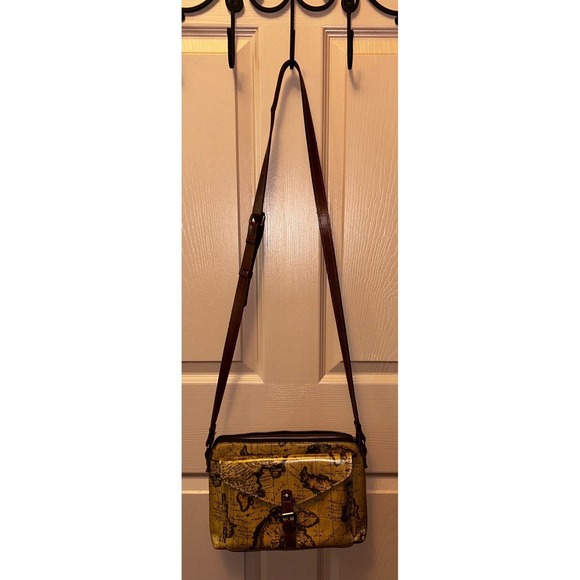 Patricia Nash Handbags - Patricia Nash Kirby East West Leather Crossbody Bag EXCELLENT